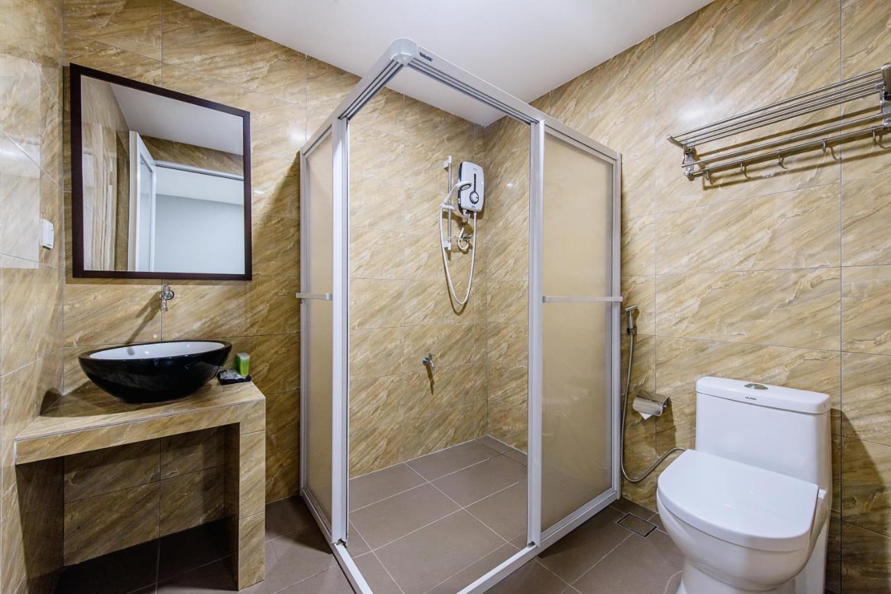 Hako Hotel Taman U Johor Bahru Buitenkant foto